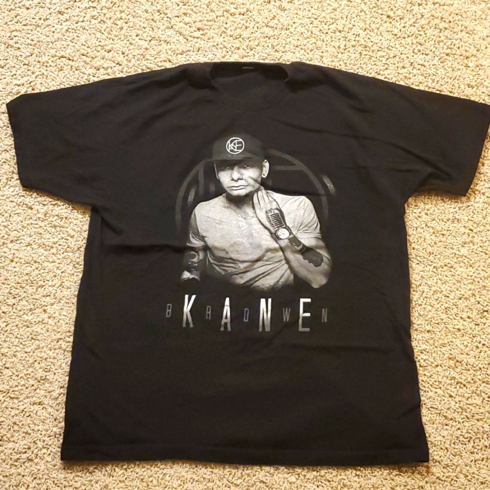 Kane Brown tour shirt